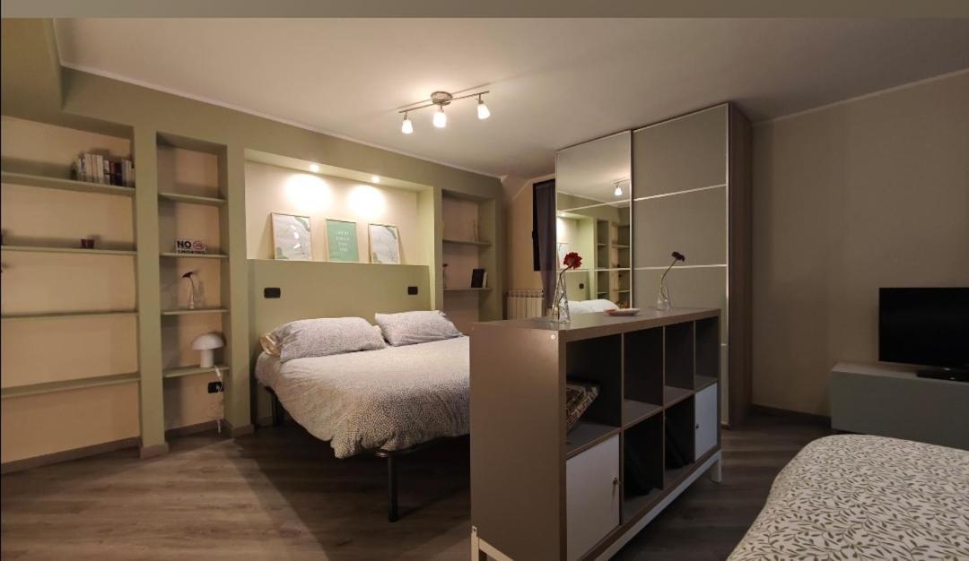 Appartamento Aleph With Private Parking, Next Train Station コモ エクステリア 写真