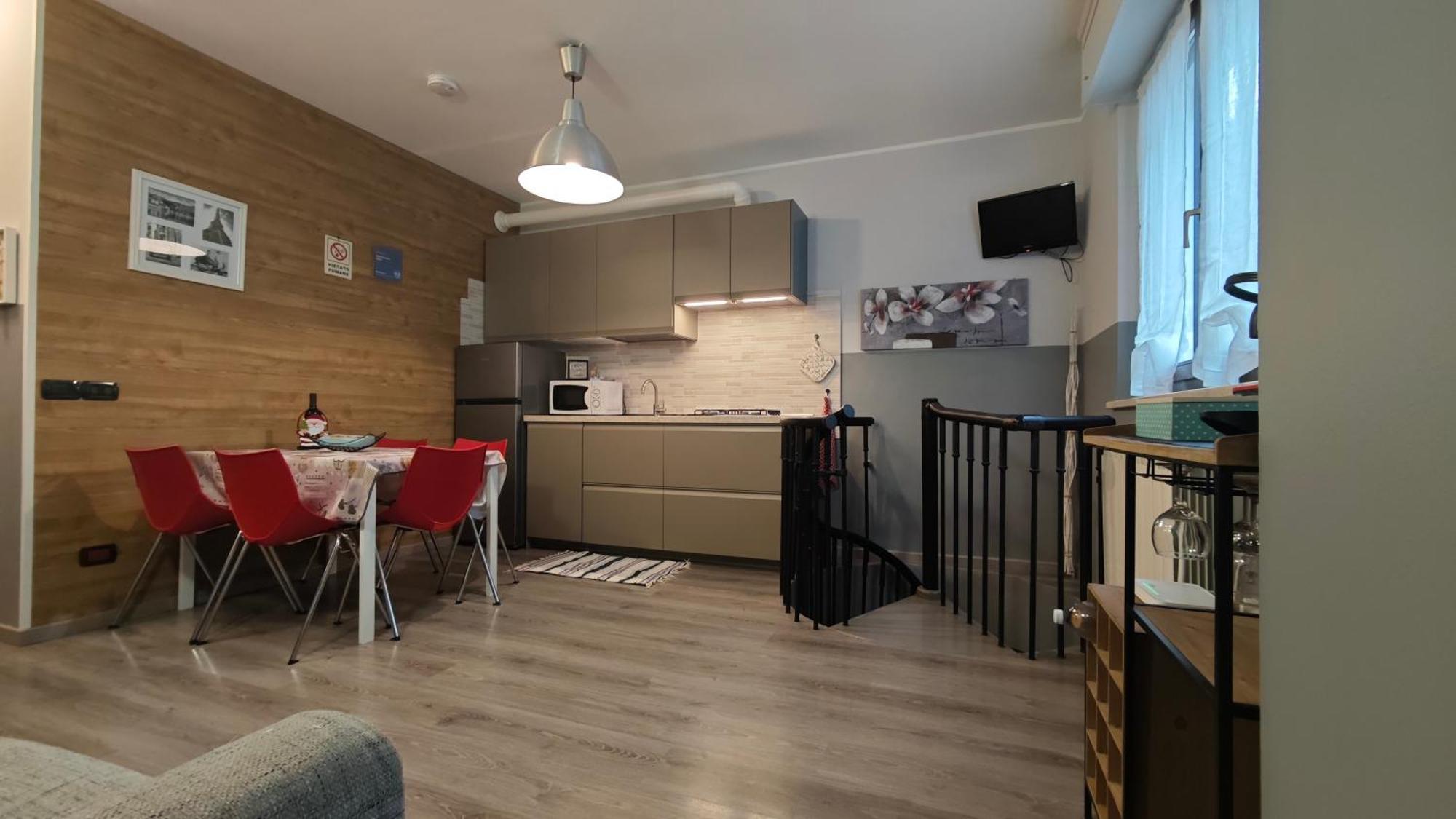 Appartamento Aleph With Private Parking, Next Train Station コモ エクステリア 写真